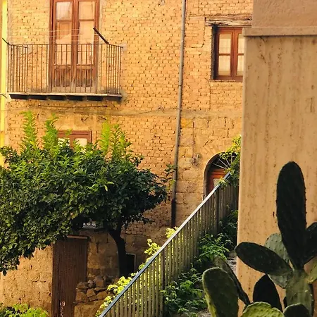Classic Apartament Castelbuono (Sicily)